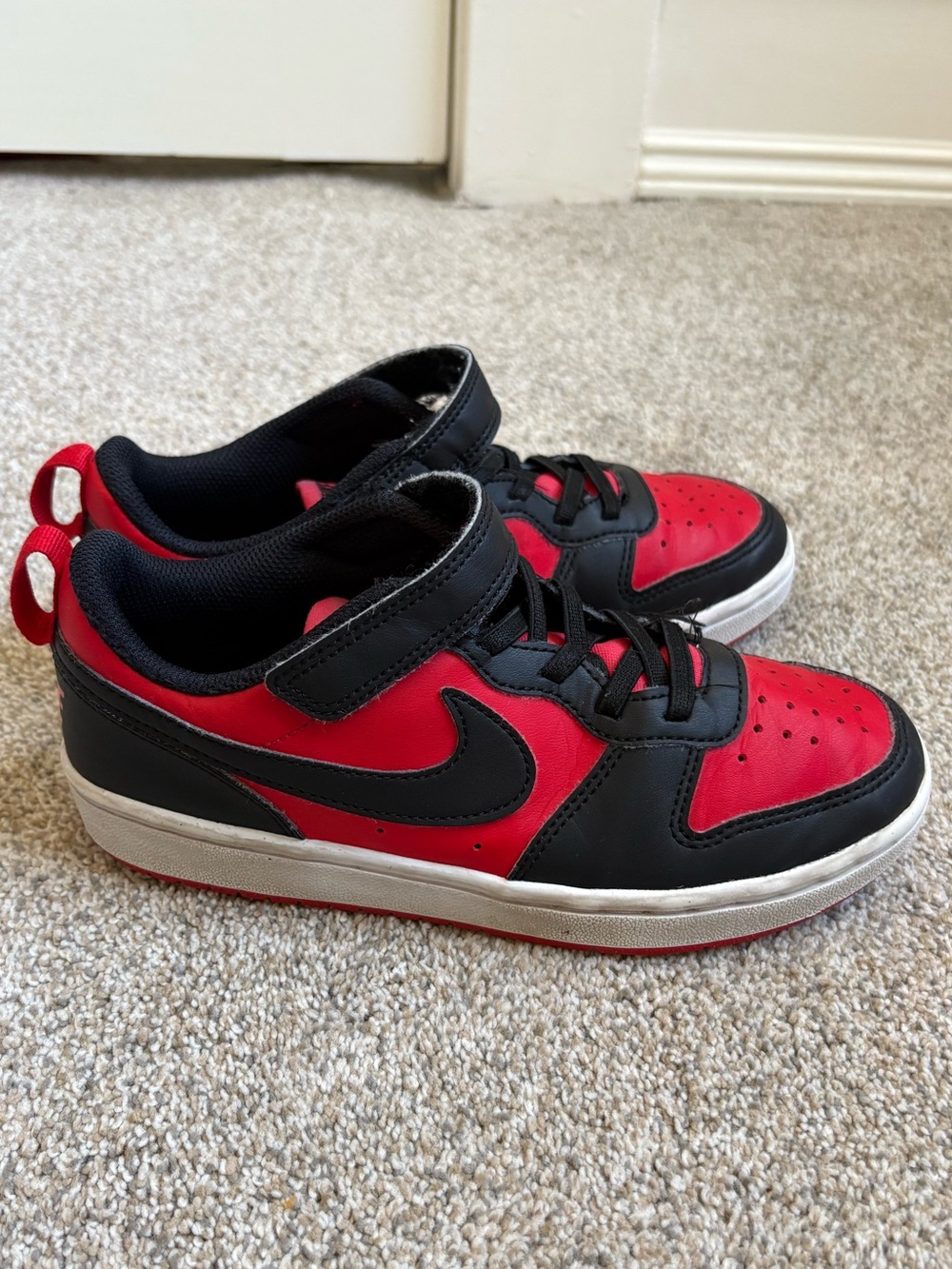 Nike - Unisex Court Borough Low Recraft Sneakers - Size 2Y - Red & Black - Picture 3 of 10